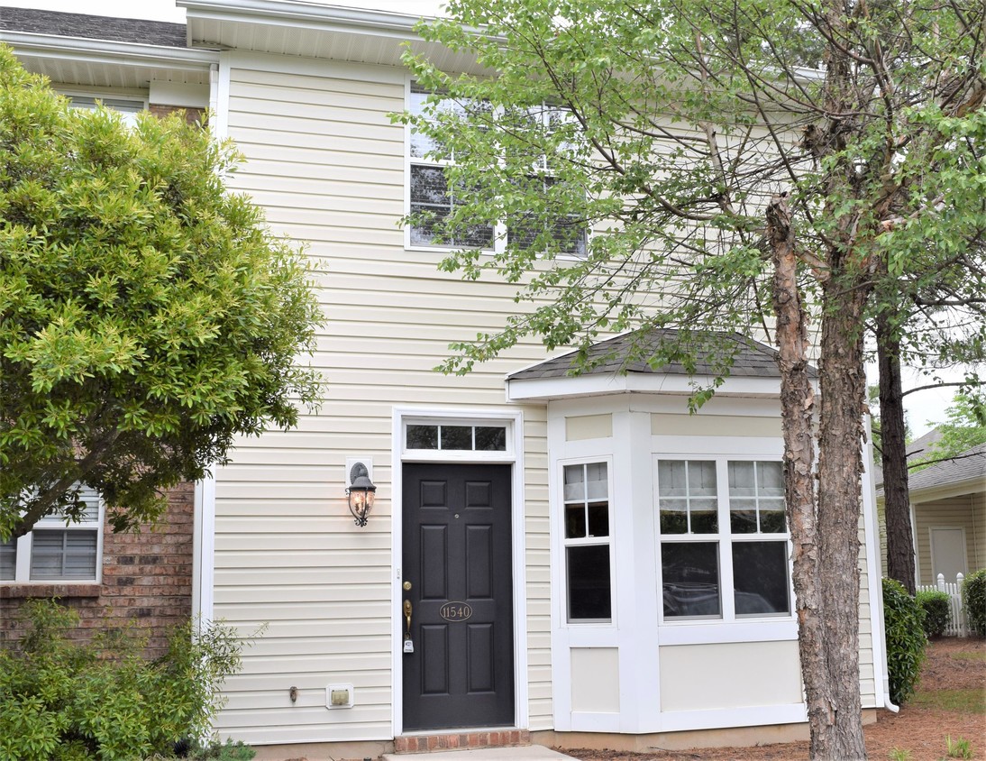 Primary Photo - 11540 Savannah Creek Dr