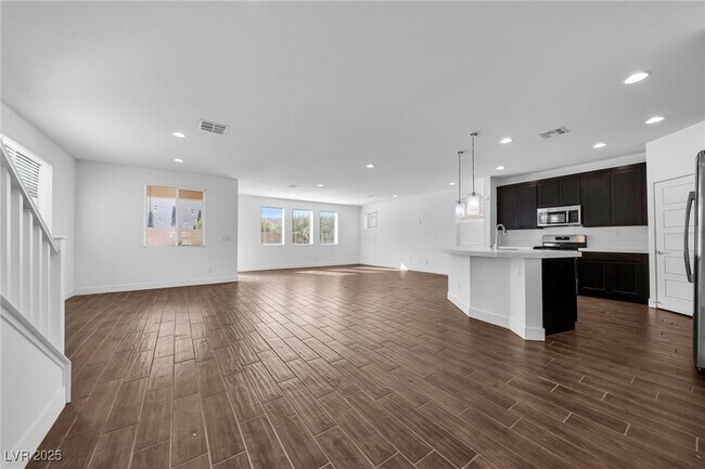 Building Photo - 4287 Paragon Highlands Ave