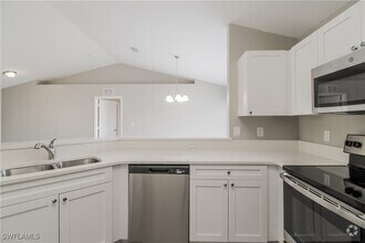 Building Photo - 3302 33rd St SW