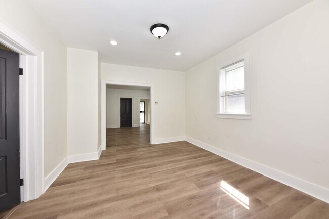 Foto del edificio - 2209 Dr. William Finlayson St