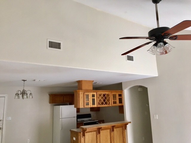 Foto del edificio - 1604 E Quail St