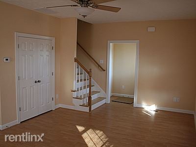 Building Photo - 190 Ridge Rd