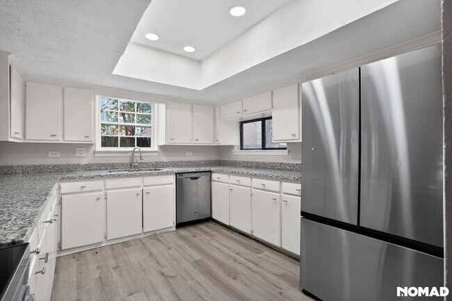 Building Photo - 17805 Villa Way Dr