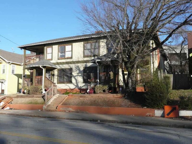 Building Photo - 368 Irwin St NE