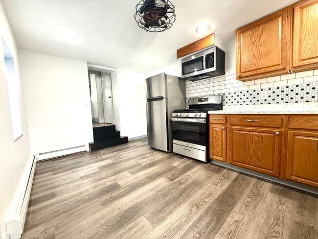 Building Photo - 24 McDonald St