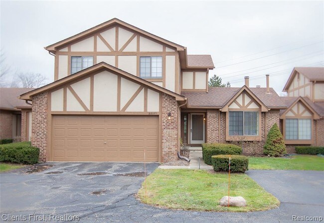 Building Photo - 22371 Chelsea Ln