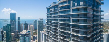 Building Photo - 1000 Brickell Plaza