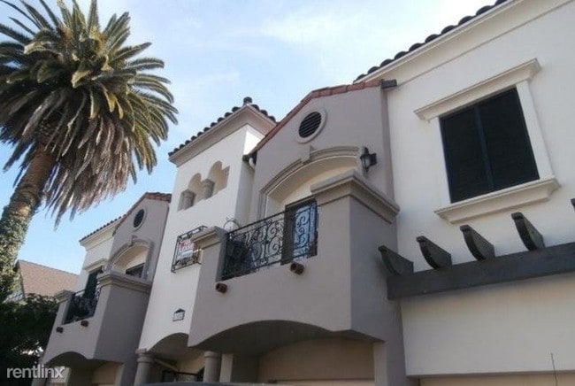 Building Photo - 1 br, 1 bath Apartment - 11022 Aqua Vista St