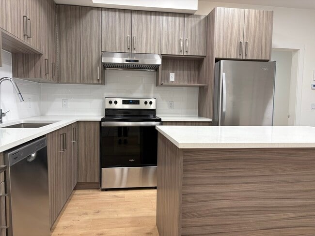 Photo du bâtiment - 1036 Coronation Ave