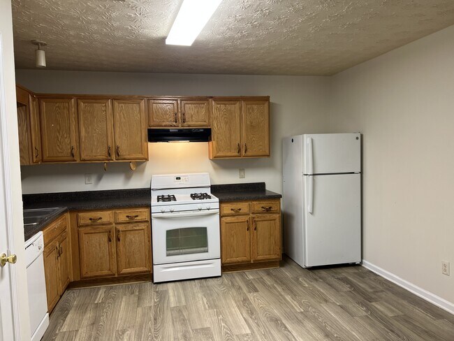 Foto del edificio - 2942 Fields Dr