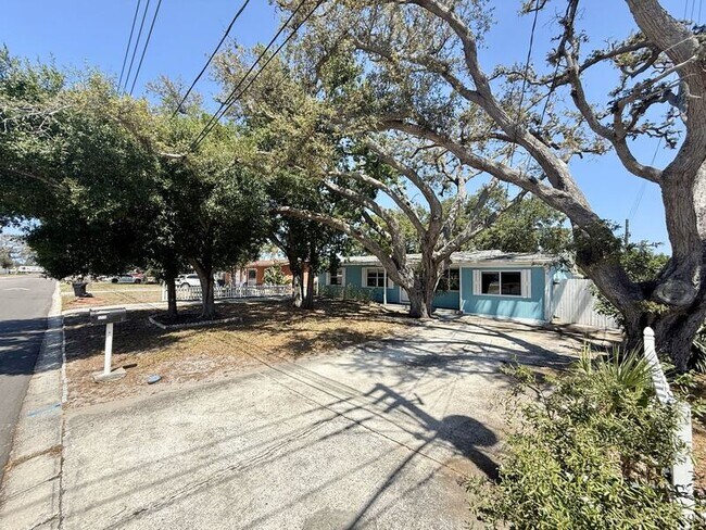Foto del edificio - 1238 Bellevue Blvd