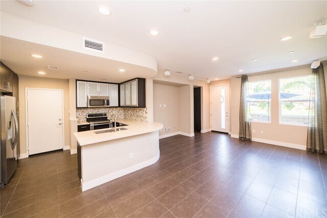 Foto del edificio - 11 Empire Dr