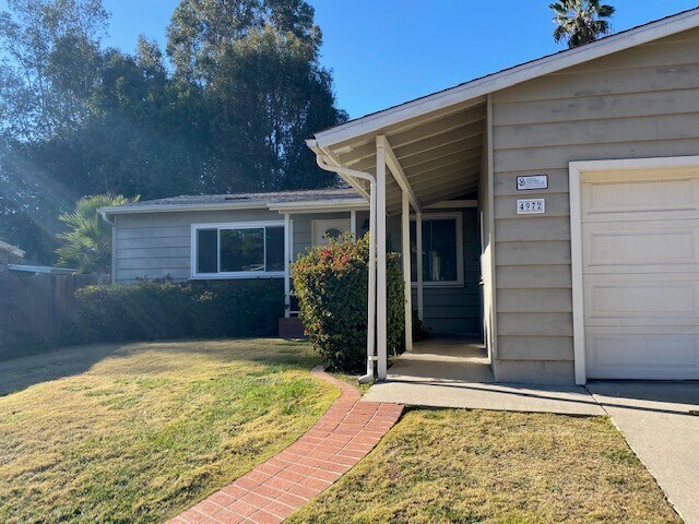 Foto del edificio - 4972 Tierra Baja Way