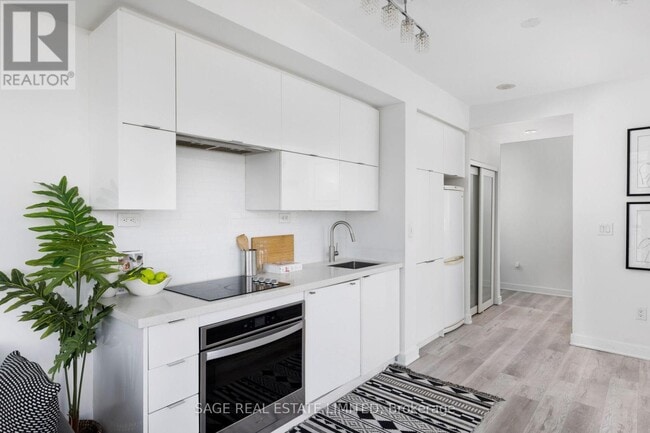 Photo du bâtiment - 21 Iceboat Terr