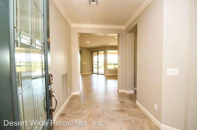 Building Photo - 2 br, 2 bath House - 741 E. LA PALTA STR.