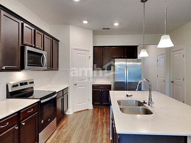 Foto del edificio - 3252 Bridge Haven Dr
