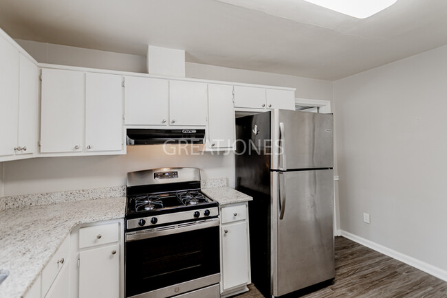 Foto del edificio - 3920 Howard Ave