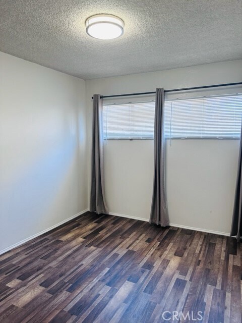 Building Photo - 141 S Ave 22