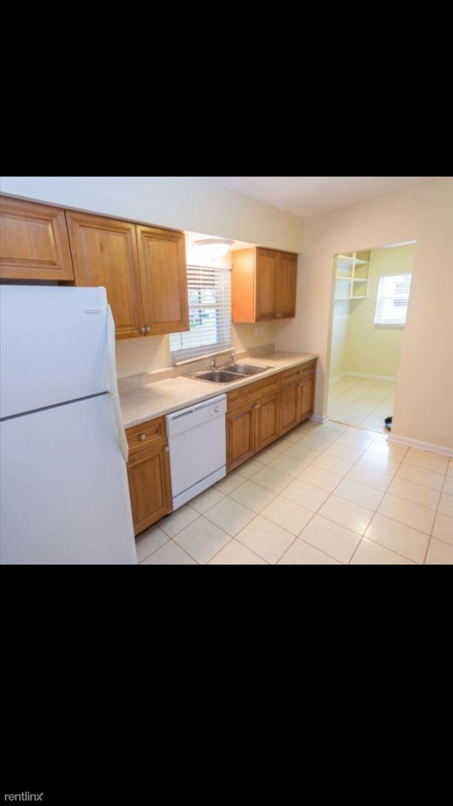 Foto del edificio - 126 N 11th St