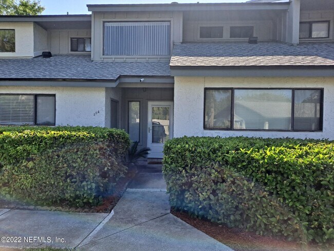 Building Photo - 9360 Craven Rd