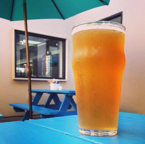 Foto del edificio - 8315 W Manchester Ave