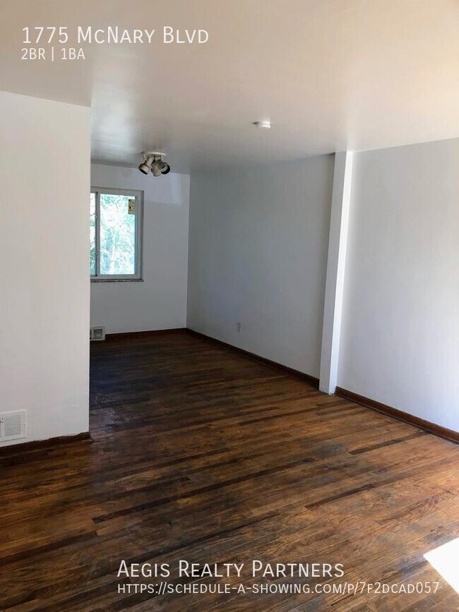 Building Photo - 1775 McNary Blvd