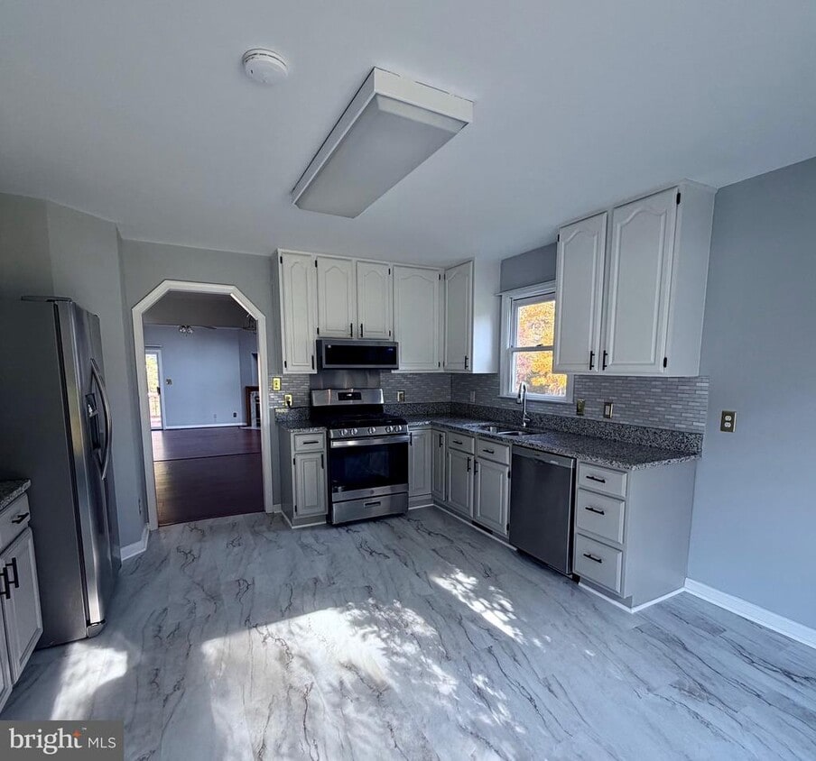 Foto principal - 4209 Oakhill Rd