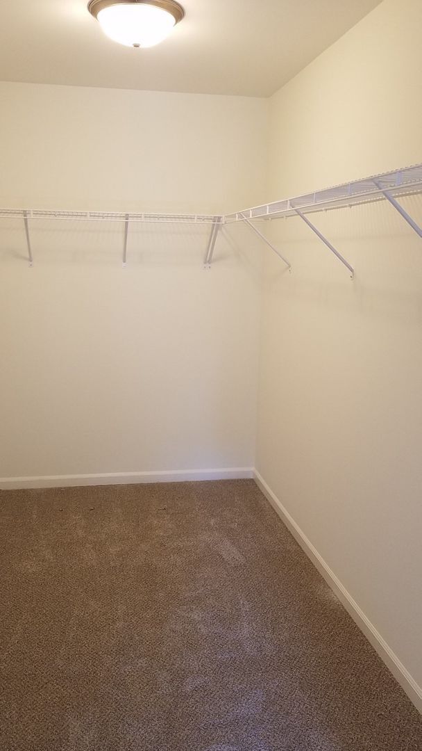Foto del edificio - Emery Oak-2Br/2Ba Rental Home-Second Floor