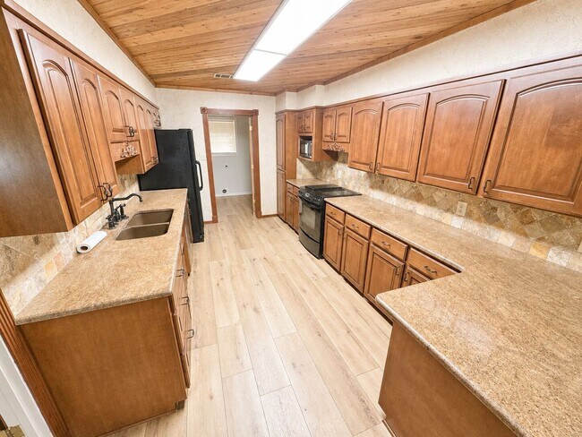 Foto del edificio - Waterfront Living in Benton!