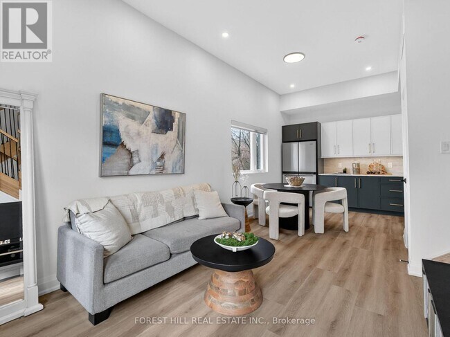 Photo du bâtiment - 279 Reiner Rd