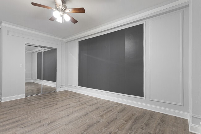 Foto del edificio - 5860 N Kenmore Ave