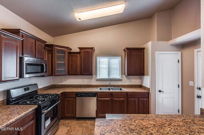 Foto del edificio - 14340 Apache Point Dr