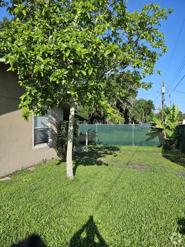 Building Photo - 4150 SE 37th Way