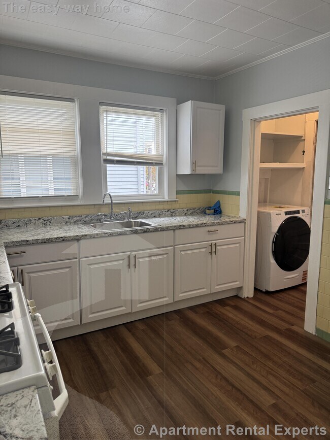 Foto del edificio - 225 Riverside Ave