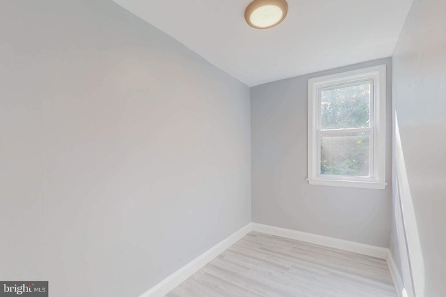 Building Photo - 2927 Edgecombe Cir S