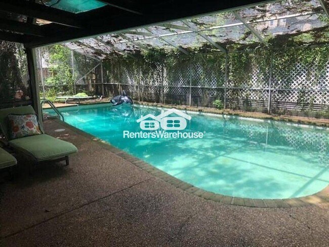 Building Photo - 5203 Chesapeake Way