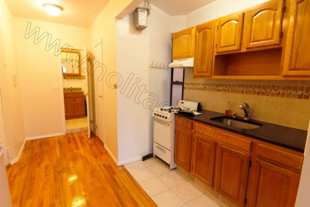 Foto del edificio - 158 Allen St