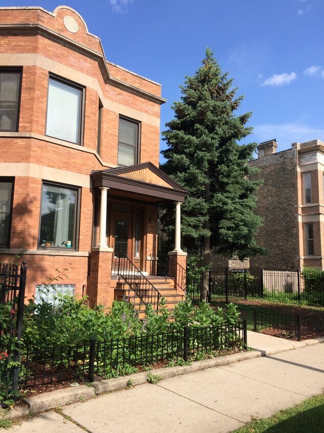 Primary Photo - 2732 N Central Park Ave