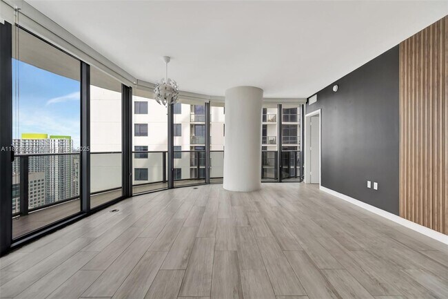 Foto del edificio - 55 SW 9th St