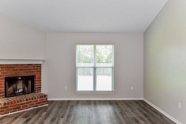 Building Photo - 10368 Palmer Cove