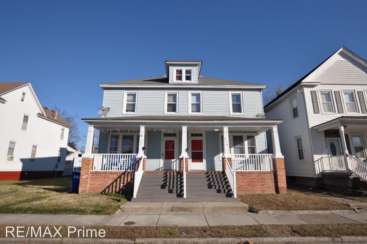206208 Poplar Ave, Norfolk, VA 23523 Apartment for Rent in Norfolk