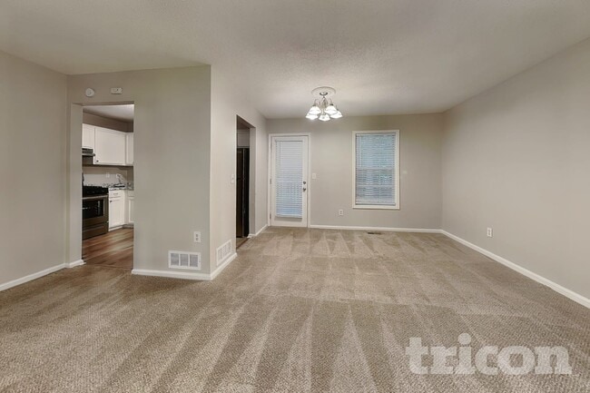 Building Photo - 204 Campbell Dr