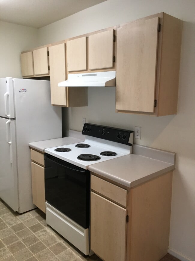 New refrigerator - 897 Fording Island Rd