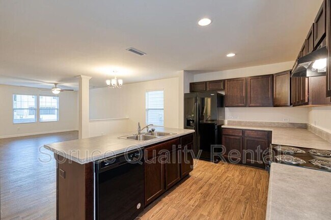 Building Photo - 244 Baybrook Ln