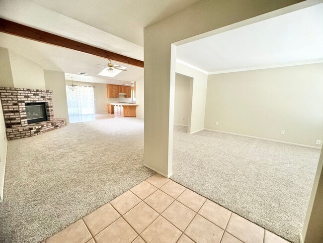 Building Photo - Beautiful Home in Amber Grove