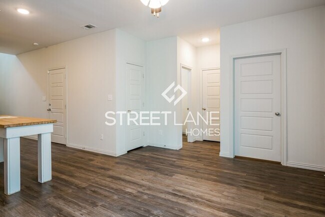 Building Photo - 3336 Brambleton Hill Pl