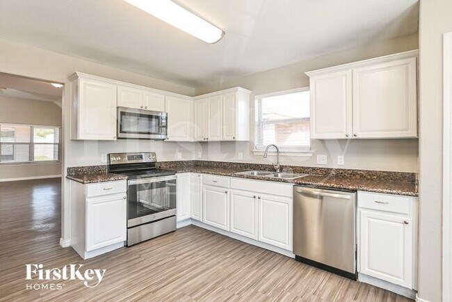 Foto del edificio - 4027 Cary Creek Dr