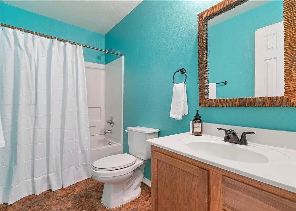 Building Photo - 8008 Verbank Villa Dr