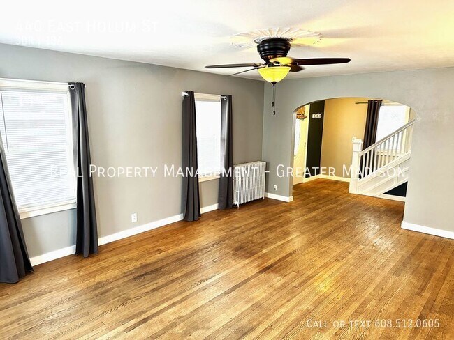 Foto del edificio - Gorgeous Deforest house for rent with many...