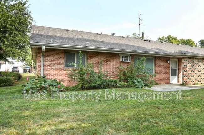 Building Photo - 530 Laurel St
